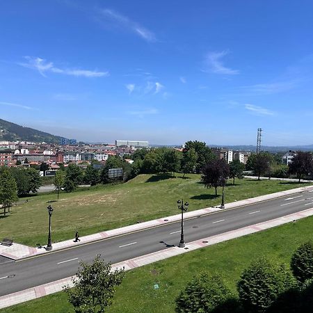 Acogedor Apartamento Con Vistas A La Catedral Y Parking Oviédo Exterior foto
